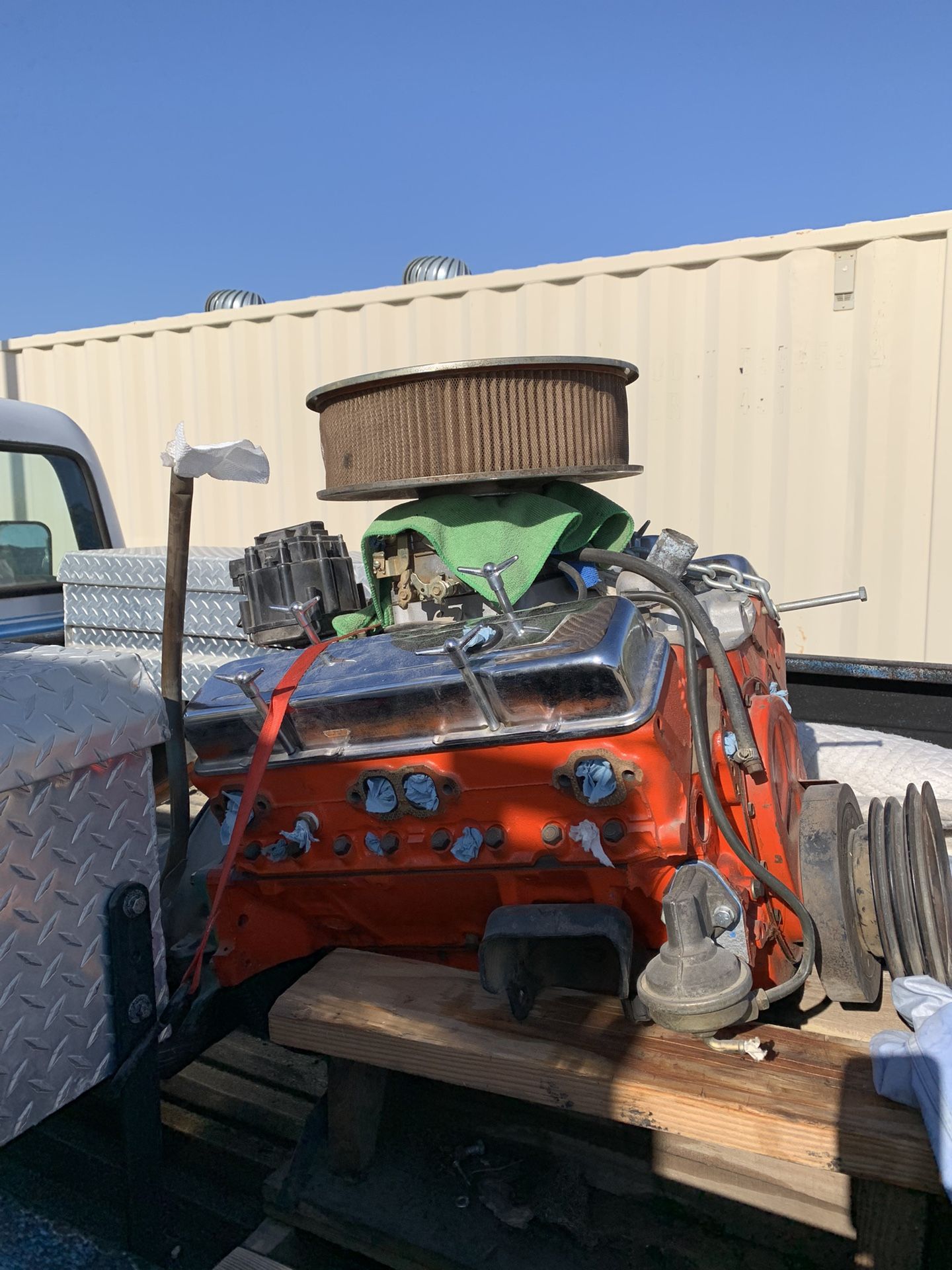 Chevrolet Engine 350/350 Transmission for Sale in Bakersfield, CA OfferUp