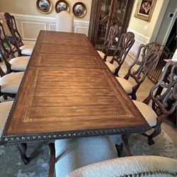 Hooker Furniture Rhapsody Dining Table + 10 Chairs – Excellent Condition