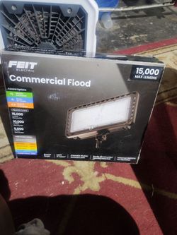 Commercial flood light