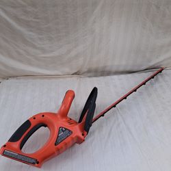 Black & Decker NHT518 Type 1 Cordless Hedge Trimmer Tool Only