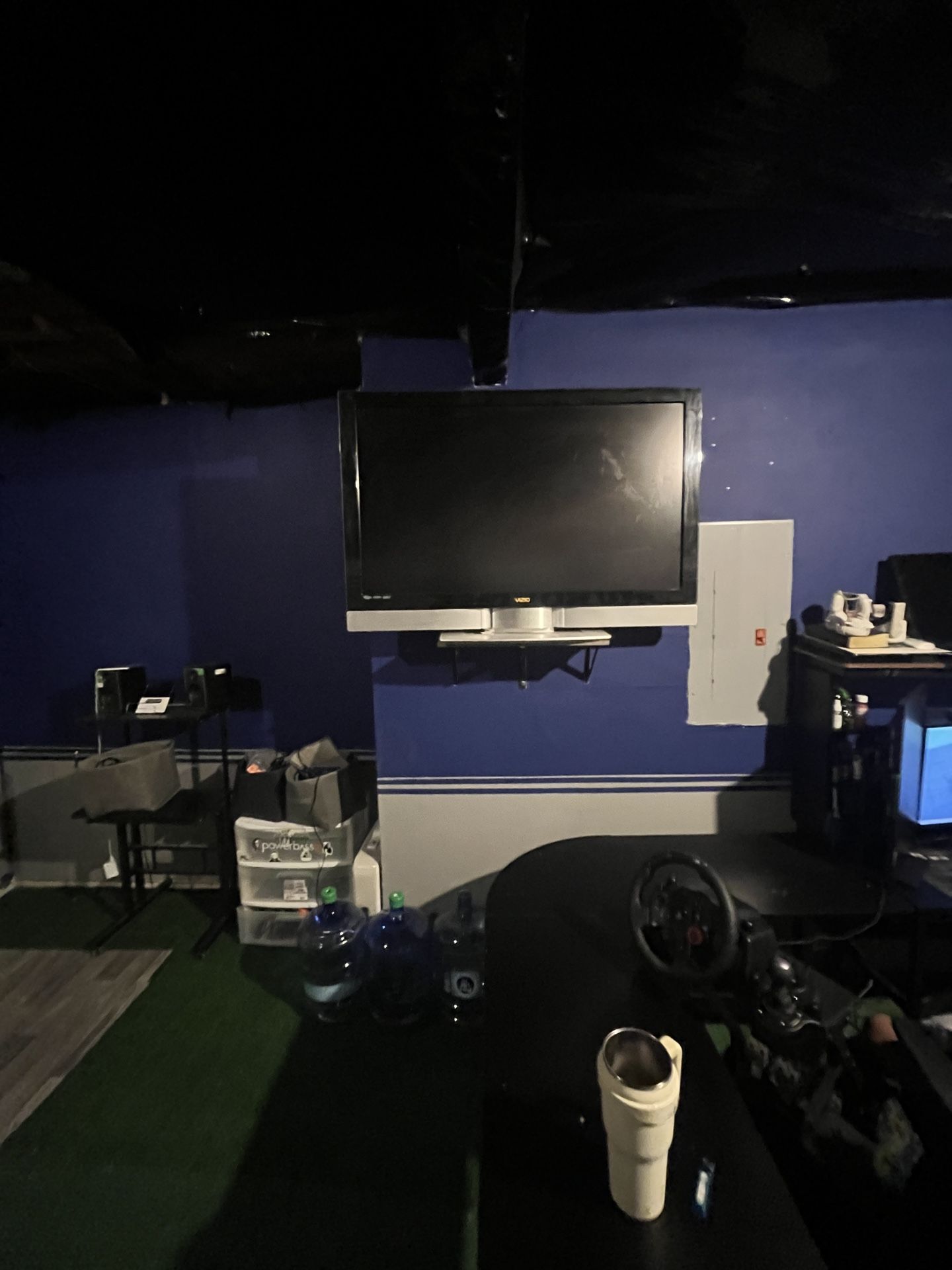 Vizio Flat Screen Tv 46β