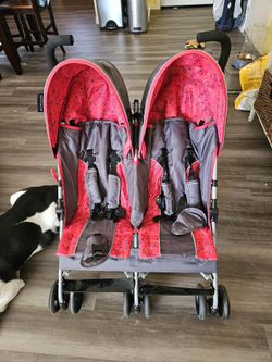 Like New Delta Children LX Double Side By Side Stroller 