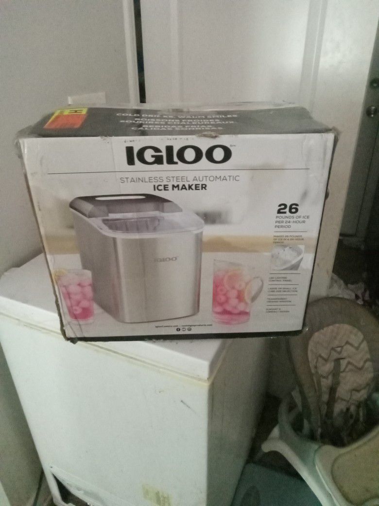 Igloo Ice Maker Machine 26lb