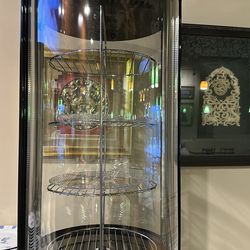 Rotating fridge cake display
