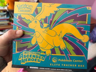 POKEMON CENTER Ascended Hero’s ETB