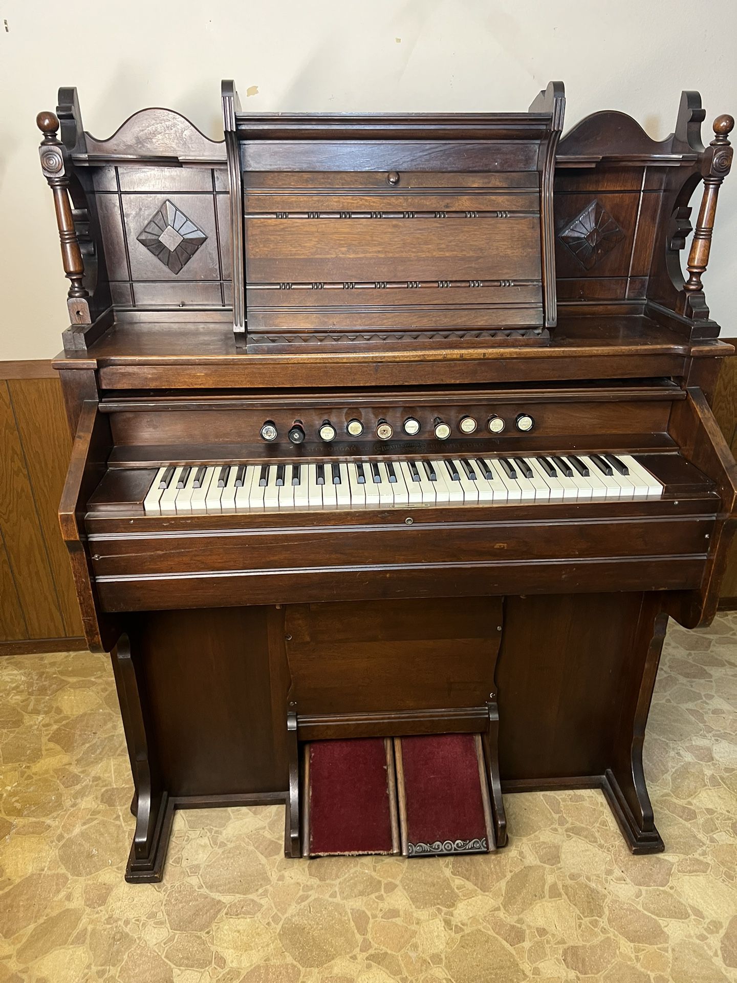 Antique Pump Organ - Estey Brattleboro