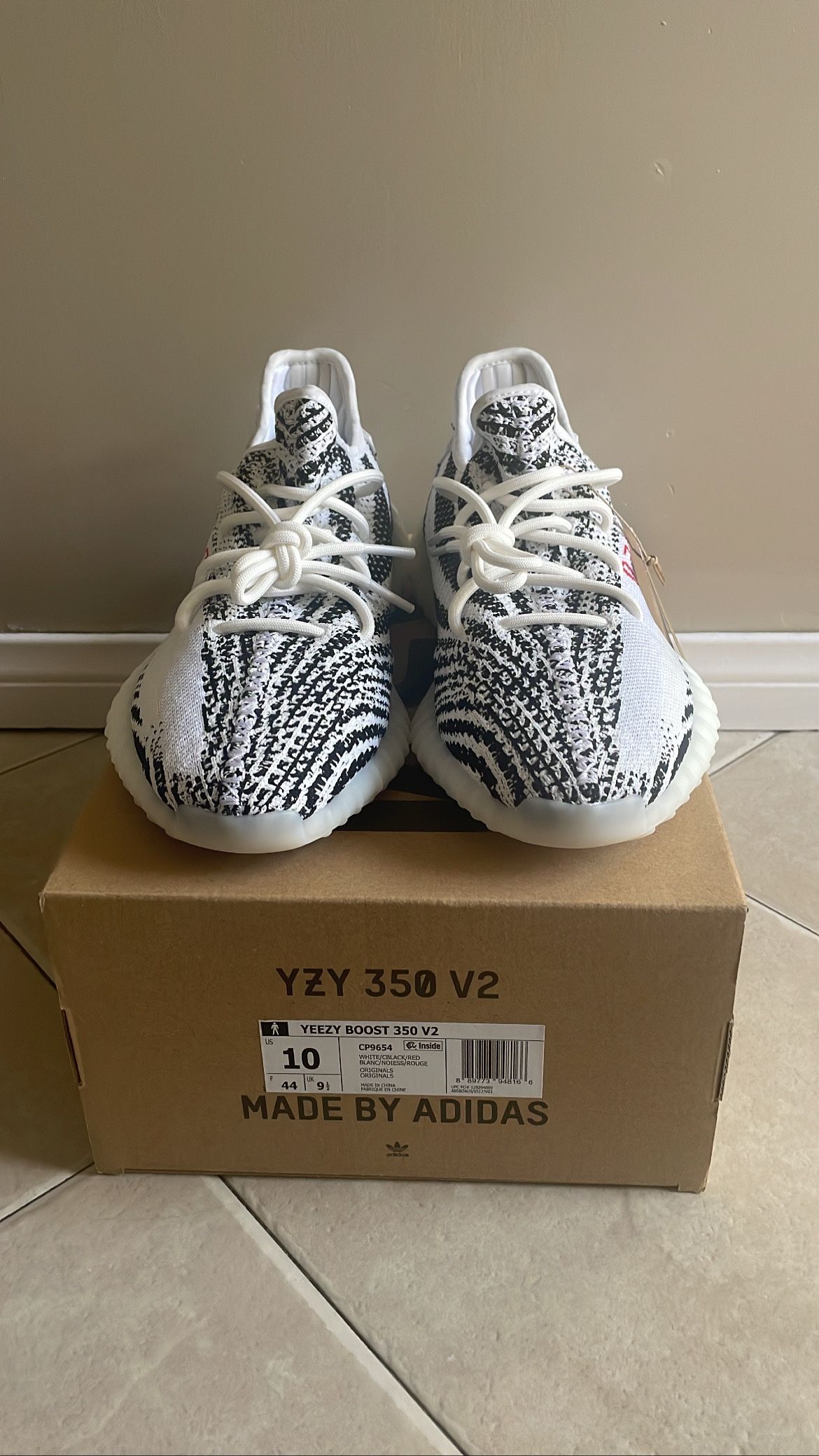 Yeezy Boost 350 V2 Zebra Size 10