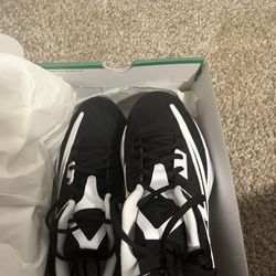 Giannis Immorality 3 Never Worn Brand New 10/5 Men 50$