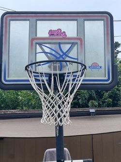 Basketball station
