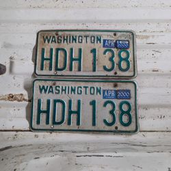 Vintage Washington License Plates Matched Pair
