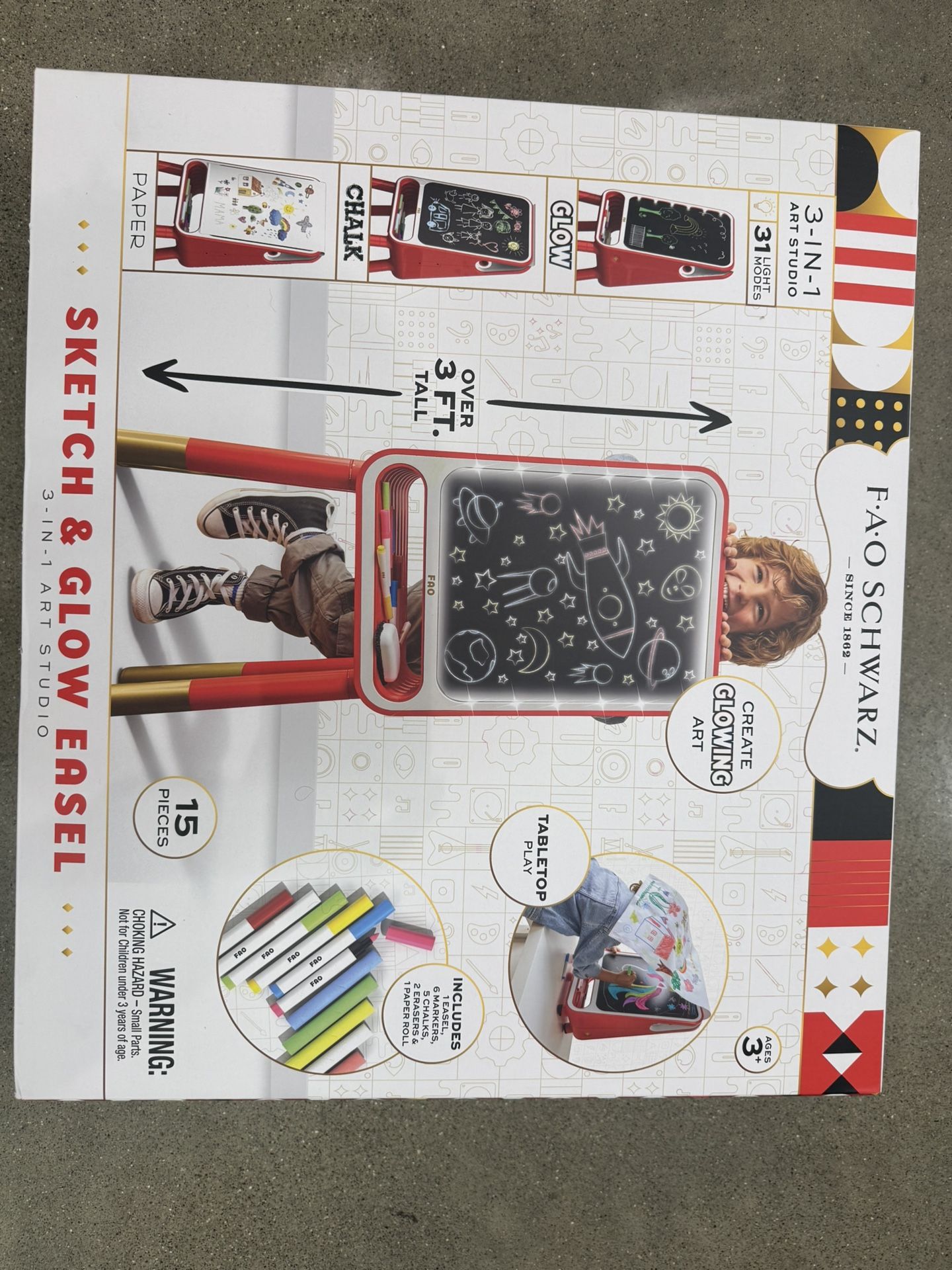 Brand New FAO Schwarz Floor Standing Easel Paper Sketchpad,Chalkboard,glow Board