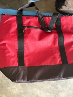 Insulated cooler bag