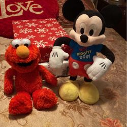 Elmo Cosquillas  O Mike Like New   $10.00 Cada Uno  Mr. Pencil  $5.00
