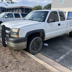Full Part Out :::///::: Para Partes 2004 Chevy Silverado 