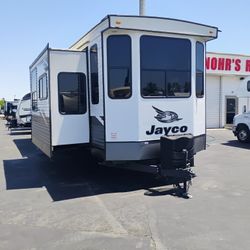 2021 Jayco Bungalow  40 Loft