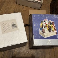 Disney Classics Volume 1 Snow Globe And Bookend 'Whistle While You Work' 