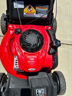 Craftsman self-propelled lawnmower in excellent condition starts right up runs perfect. Truly like new.
