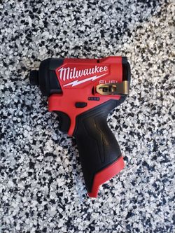 impact drill Milwaukee m12 tool only