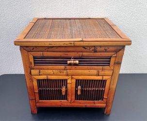Vintage 1970s Burnt Tortoiseshell Bamboo & Rattan Accent Trunk / Stand