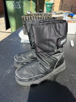 Snow Boots