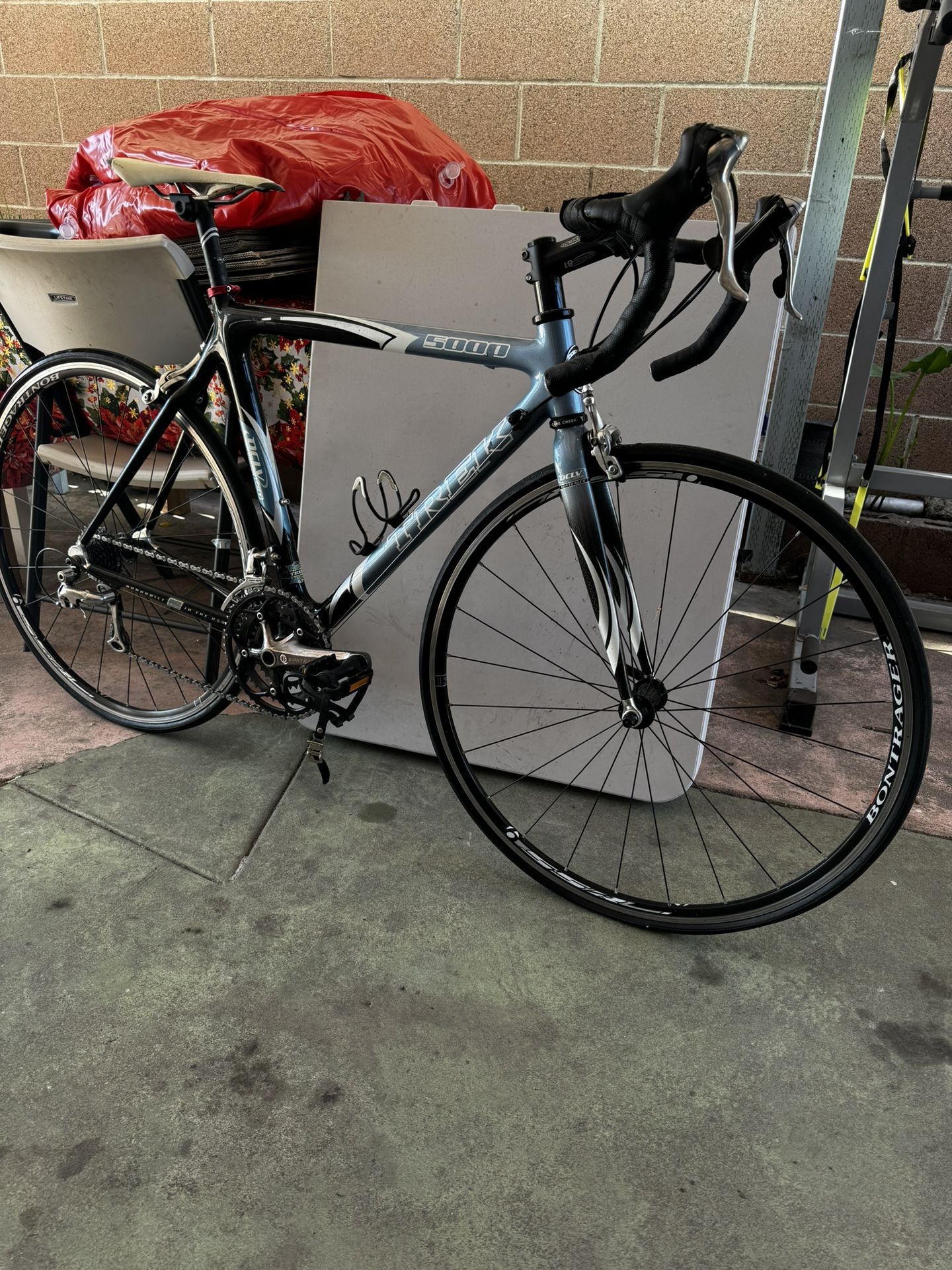 Trek 5000 OCLV Carbon Fiber Road Bike 54cm