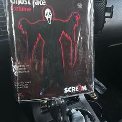 Halloween costume Scre 4M costume For Child Up To Size 12 Up To 70 Pounds. $50.00