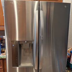 LG Fridge Need Gone ~$300~