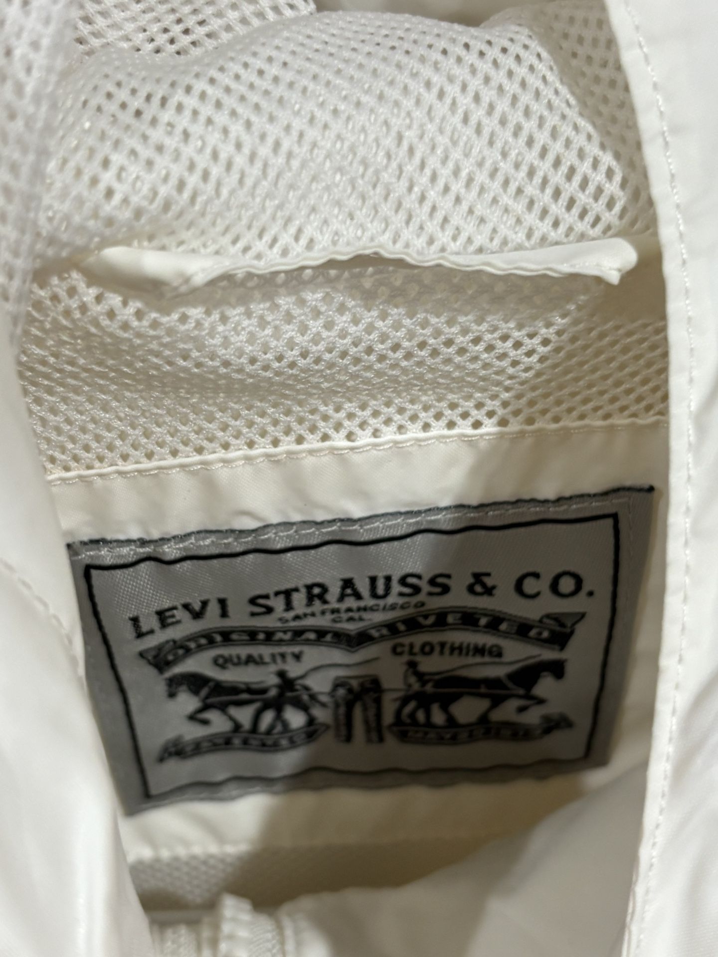 Levi’s White windbreaker-womens Small 