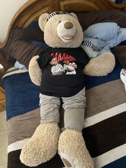 Big Teddy Bear 