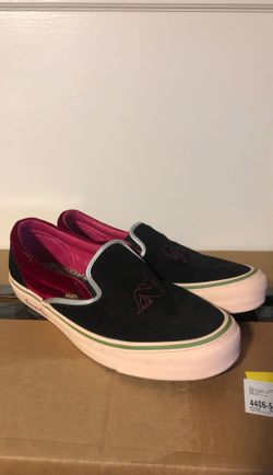 Vans Feature Sinners Club slip on / old skool classic size 11