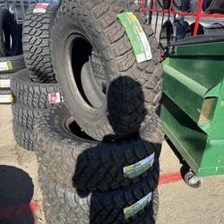 LT 285-75-16 A PLUS MT $640 CASH OUT THE DOOR  Mud Tires installed  4) New 50,000 Mile Warranty