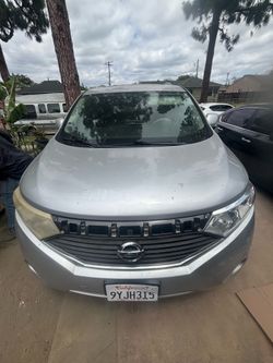 2012 Nissan Quest