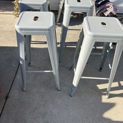 4 30” tall gun metal grey metal bar stools. 4/60$. one has minor blemish 
