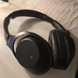 Sony Wireless Bluetooth WH-1000XM2 Noise Canceling Headphones
