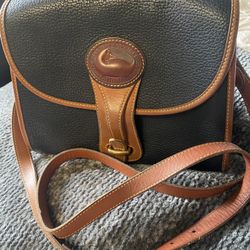 Vintage Dooney & Bourke All Weather Leather Collection Bag