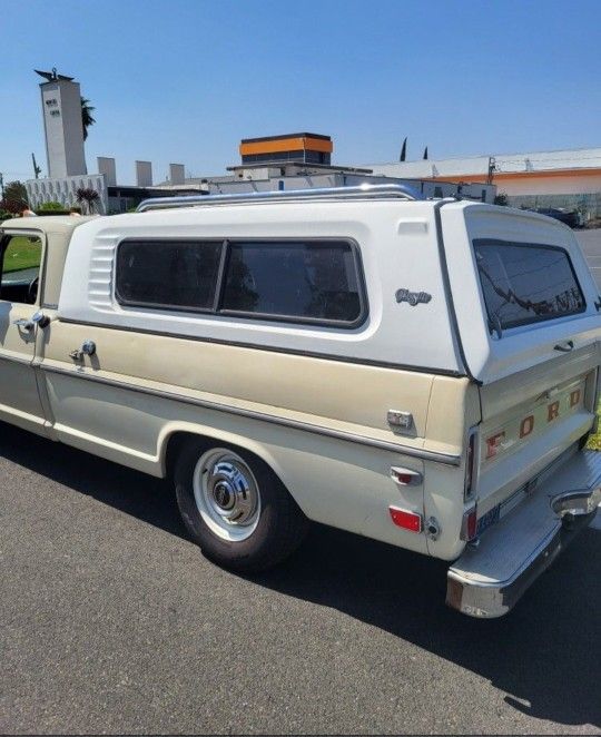 Glasstite Camper Shell Fiberglass Early 80"s  Fits Long Bed 8ft Bed 