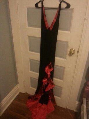Sexy open leg home coming mafia red and black dress