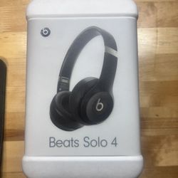 Beats Solo 4