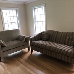 Ethan Allen / Drexel Heritage Sofa & Loveseat 