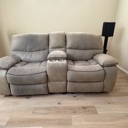 Dual Recliner 