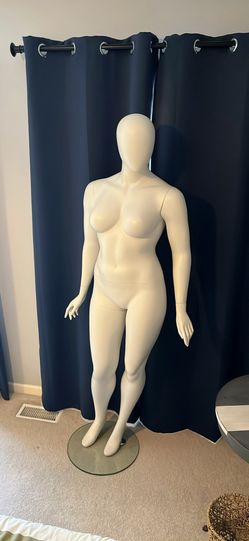 Well Made Plus Sized Full Body Mannequin with Stand