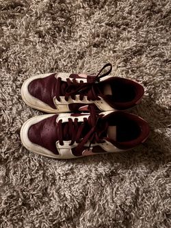 Nike low valentines