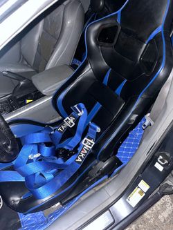 Universal bucket seats