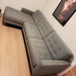 Comfortable Sectional Couch – Needs Upholstery