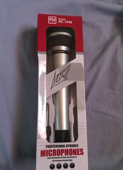 Microphone