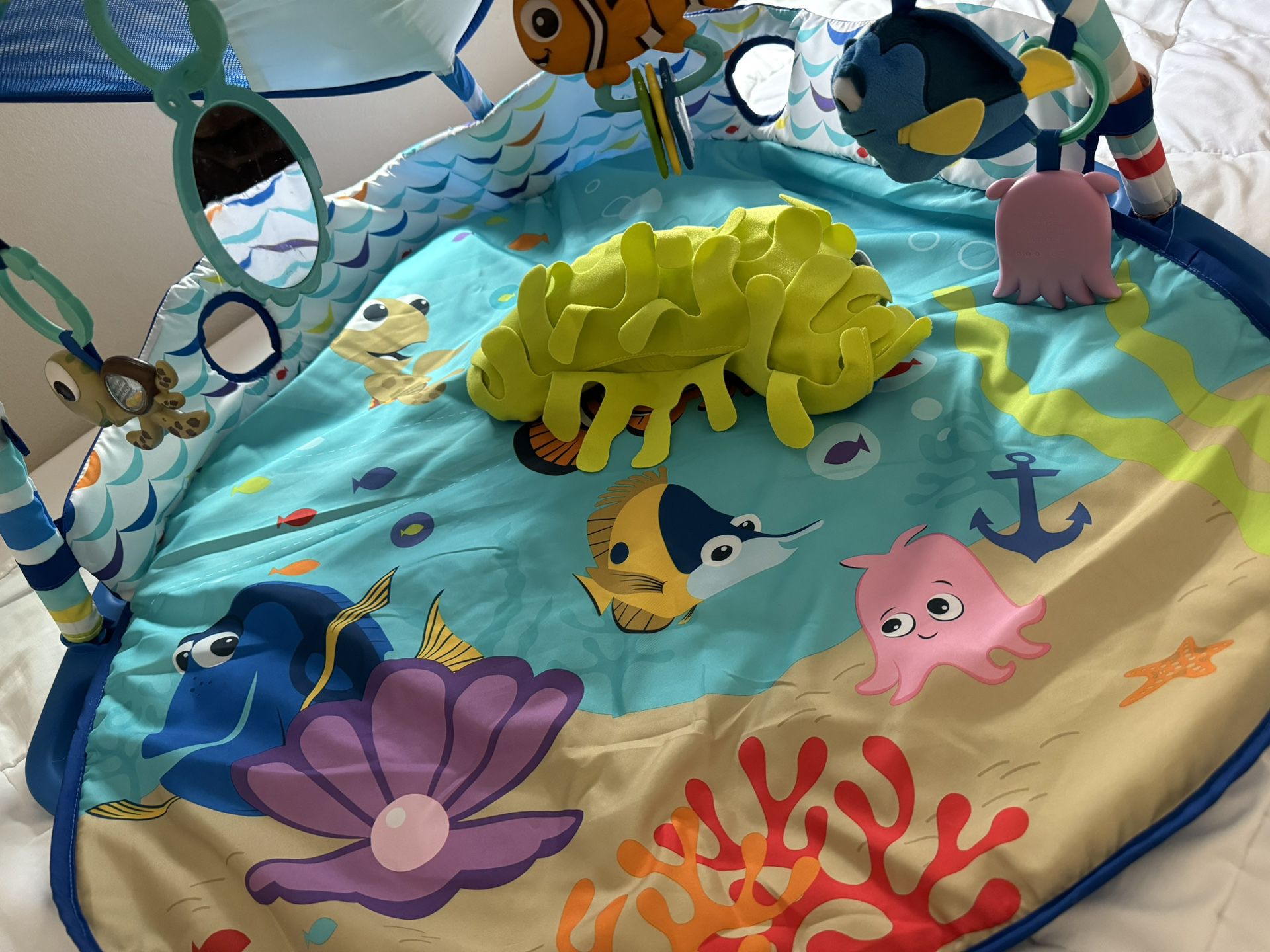 Tummy Time Play Mat (Finding Nemo Theme) 