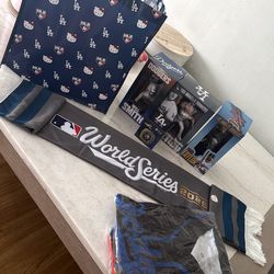 Dodger Goodie Bag (Bobble Heads + Ring)