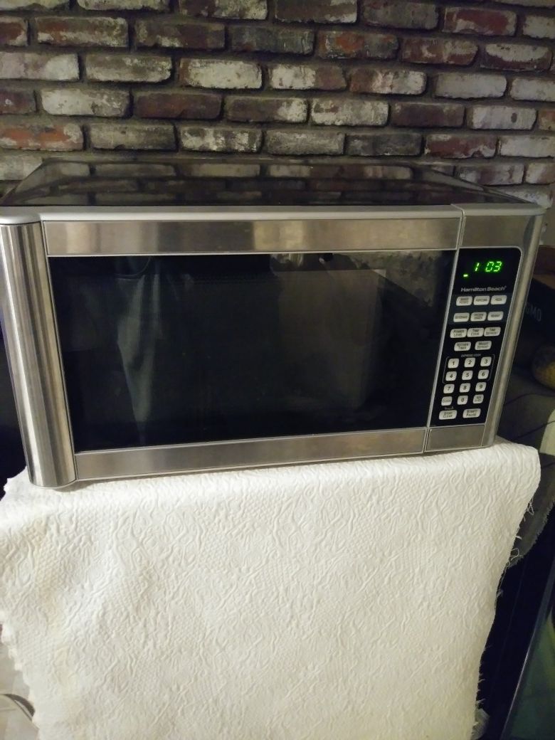 Hamilton Beach microwave