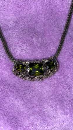 Silver charm 9.25 (choker not including)