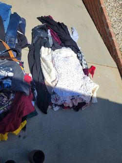 Womens L-XL clothes